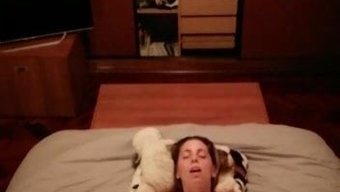 Alba的自制自慰视频