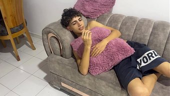 继母把她的骚屄当药给...