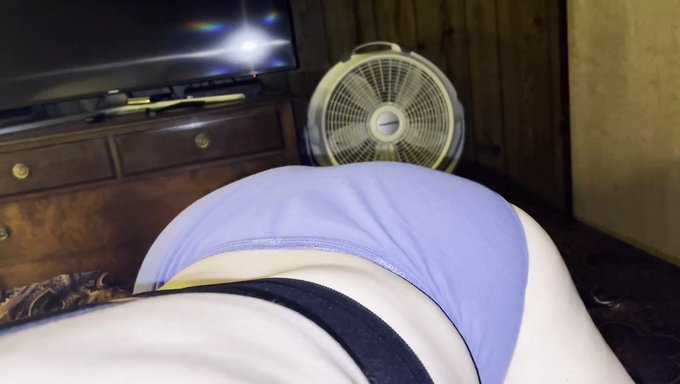 成熟的妻子给pov口交并口交内射
