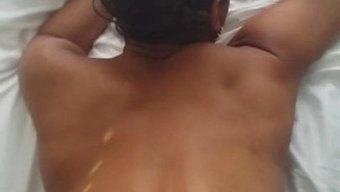 感性的鸡巴:第一部以...