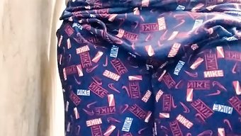 18岁印度女孩的独奏...
