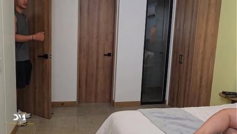 我和朋友丹纳·门德斯...