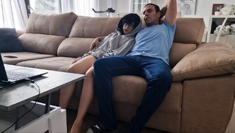 隐藏的摄像头捕捉到一...