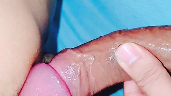 女主人从后面支配和粗...