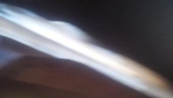 我和前夫在卧室里秘密约会