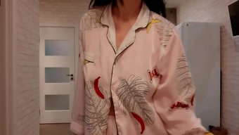 拥有大自然乳房的业余...