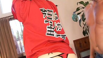 业余手指插入和口交快感