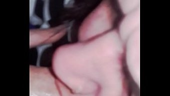 业余情侣在床上疯狂