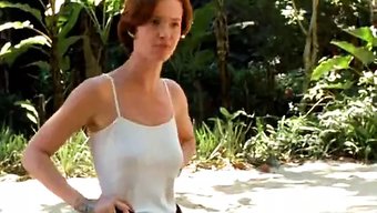 欧洲美女戴着眼镜感到沮丧