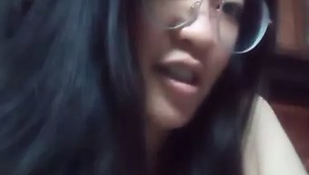 亚洲少女(18+)独...