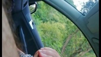 暴露狂妻子在公共场合...