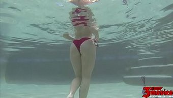 胸部丰满的少女aj ...