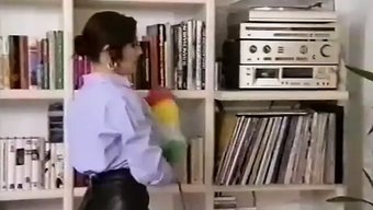 欧洲辣妹在铁杆动作中做爱
