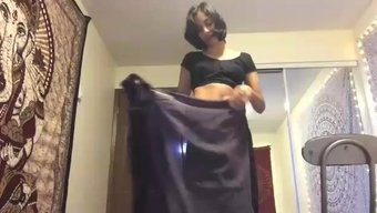 Desi女孩激烈的自...