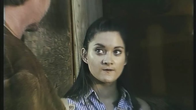 美国男人在肛交前给印度女孩口交
