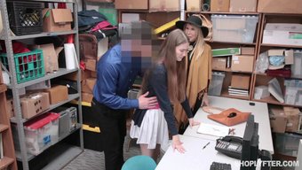 办公室里的老年群交