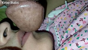第一次和女人在一起,...