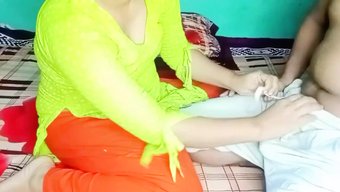 18岁的desi B...
