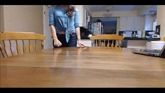 少女(18+)网络摄...
