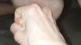 业余女权主义用击球技...