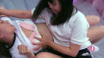 日本女同性恋为男人的...