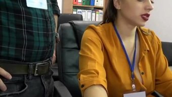 业余网络摄像头女孩作...