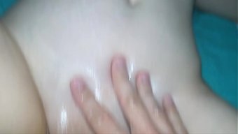 熟女美女从情趣按摩中...