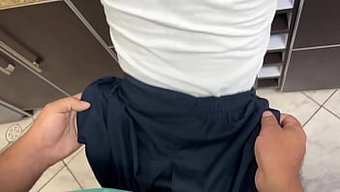 我懒洋洋的继女拒绝做...
