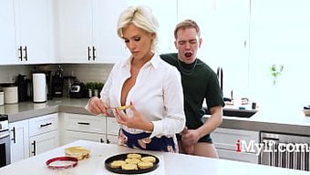 禁忌的熟女charl...
