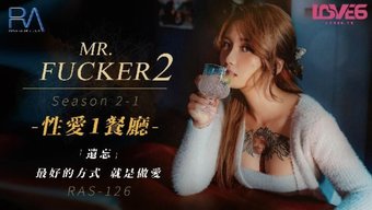 亚洲少女与前男友的惊...