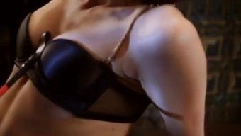 黑人女孩在bdsm视...