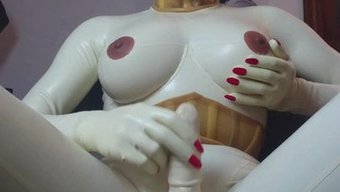 热辣的变性人在这个热...