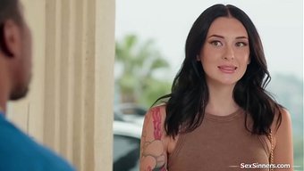 让我尝尝我老婆的双胞...