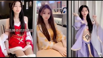 这个娇小的亚洲美女有...